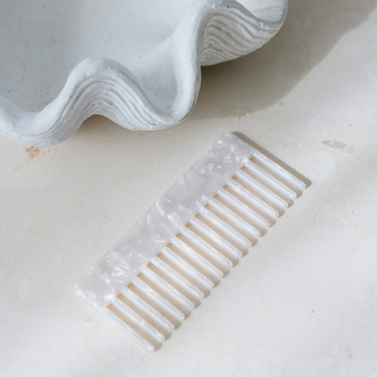 White Shell Comb